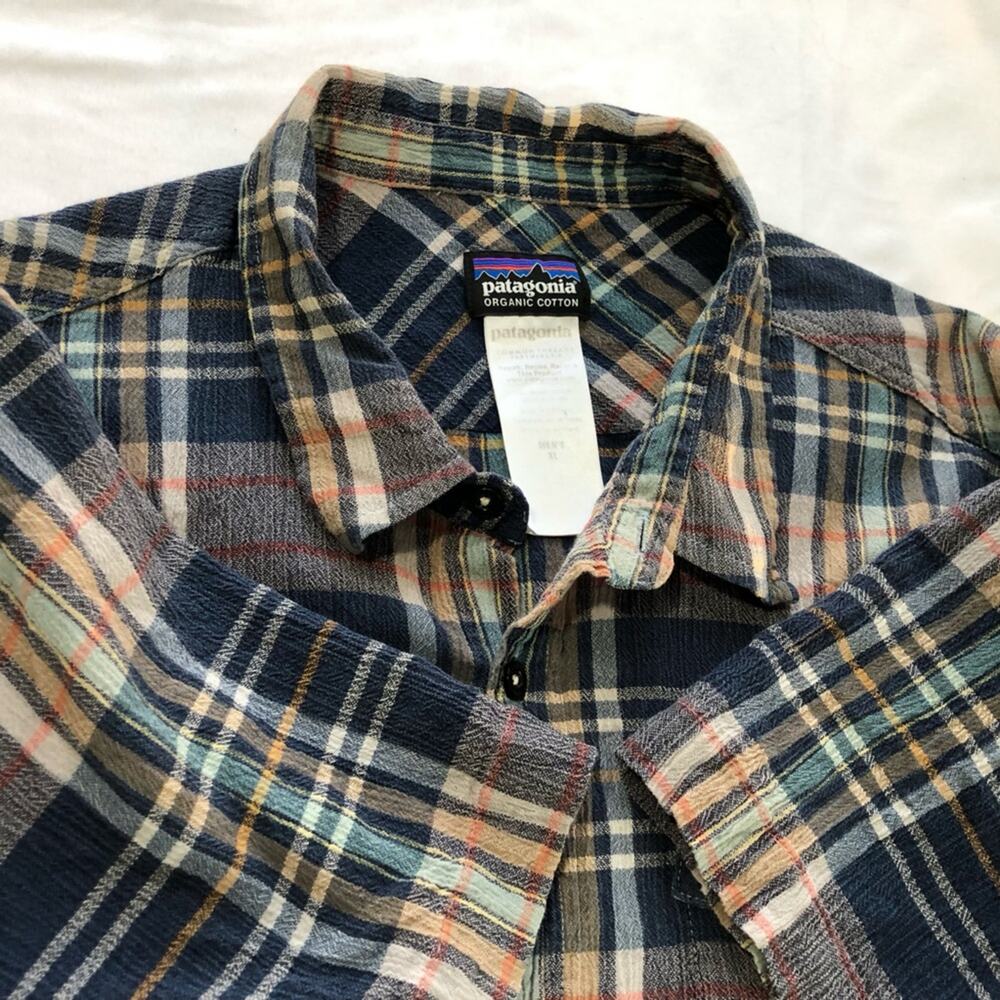 Patagonia mens XL organic cotton plaid short sleeve button up shirt blue white